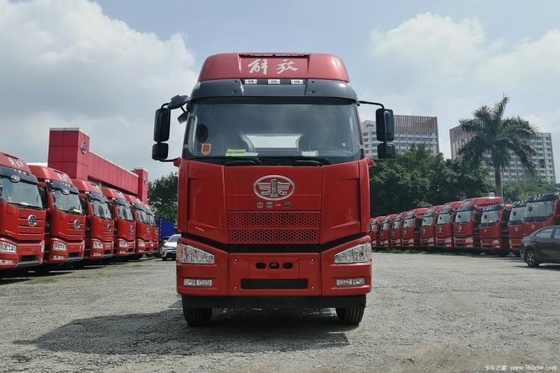 Used Faw Jiefang J6M 350HP 4X2 Tractor Heavy Truck with Air Suspension Driver's Seat