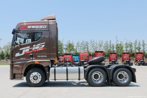 Jiefang JH6 6x4 4x2 8x4 Tractor with Air Suspension Driver's Seat and Multimedia System