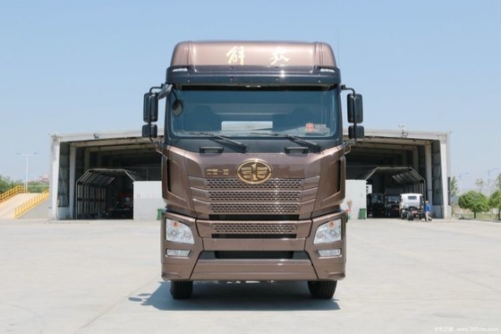 Jiefang JH6 6x4 4x2 8x4 Tractor with Air Suspension Driver's Seat and Multimedia System