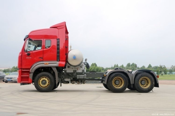 EURO 5 Manual Transmission SinotruK Haohan N7G 4*2 6*4 CHG LNG Special Truck Traction