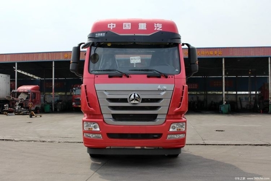 SinotruK Haohan J7B 4*2 6*4 CHG LNG Traction Truck with 400-500L Fuel Tank Capacity