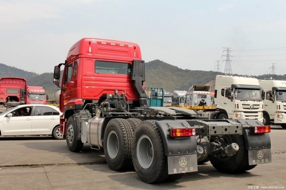 SinotruK Haohan J7B 4*2 6*4 CHG LNG Traction Truck with 400-500L Fuel Tank Capacity