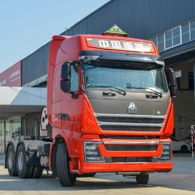 6 Cylinders HOWO TH7 4*2 6*4 Tractor CHG LNG Truck Head for Dangerous Goods Transport