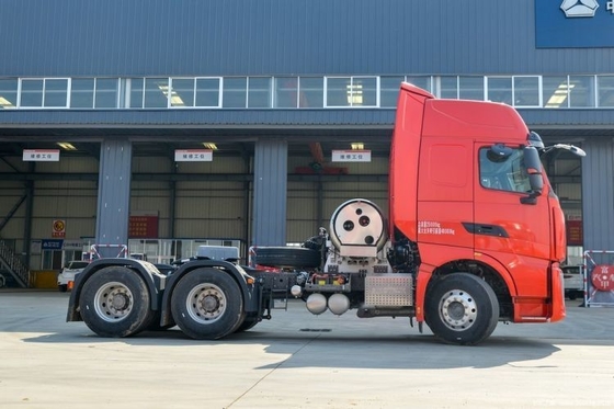 6 Cylinders HOWO TH7 4*2 6*4 Tractor CHG LNG Truck Head for Dangerous Goods Transport