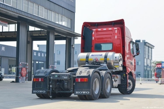 6 Cylinders HOWO TH7 4*2 6*4 Tractor CHG LNG Truck Head for Dangerous Goods Transport