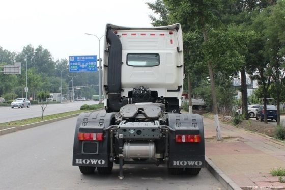 Sinotruk HOWO T7H 4*2 Dangerous Goods Towing Truck Head with Engine Capacity 8L at a