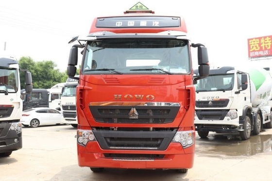 Sinotruk HOWO T7H 440HP 6X4 Hazardous Chemical Tractor with 500-600L Fuel Tank Capacity