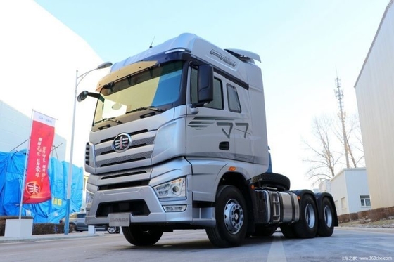 FAW Jiefang J7 Heavy Truck 560HP 6X4 Large Traction Truck Head with Multimedia System
