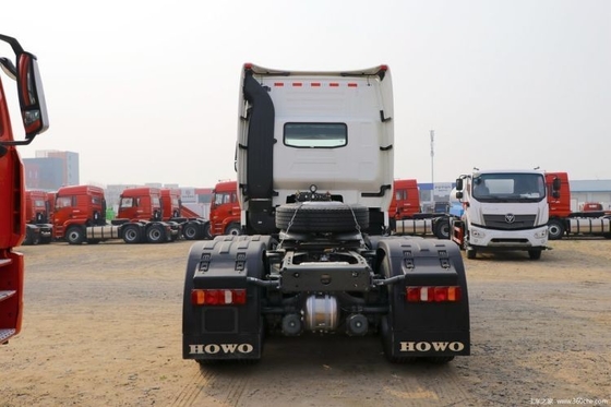 12 Forward Shift HOWO T7H 440 HP 6X4 Tractor Trucks with Forward Thinking Design