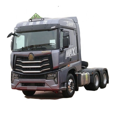 SINOTRUCK HOWO Max 480 HP 6x4 Dangerous Goods Traction Truck Head for 3 Passengers