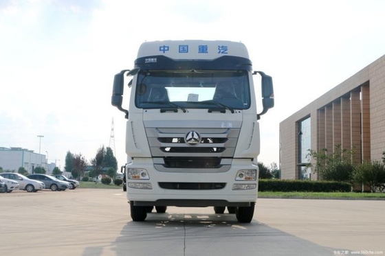 SINOTRUCK Haohan J5G 4X2 Tractor Trucks with 340HP and 300-400L Fuel Tank Capacity