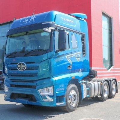 FAW Jiefang J7 LNG CHG 371 375HP 4*2 6*4 6*2 Load Tractor with Maximum Speed of 120KM/H