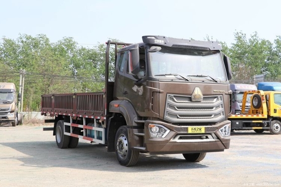 Sinotruk National Heavy Duty Truck HOWo NX 220HP 4X2 6.75m Hurdle Truck for Van Cargo