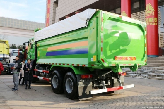 Release SINOTRUCK SITRAK G7H 6X4 Dump Truck 440 HP with Electronic Stability Control