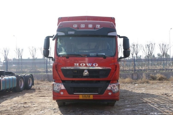 Automatic SINOTRUCK HOWO TX 250hp 4X2 6.8m Warehouse Grid Truck in Excellent Condition