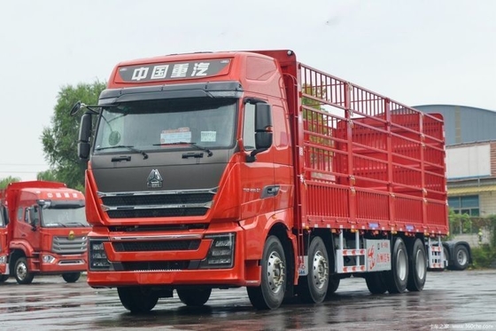 SINOTRUCK HOWO TH7 460HP 8X4 Heavy Truck with 9.5m Warehouse Grid and Multimedia System