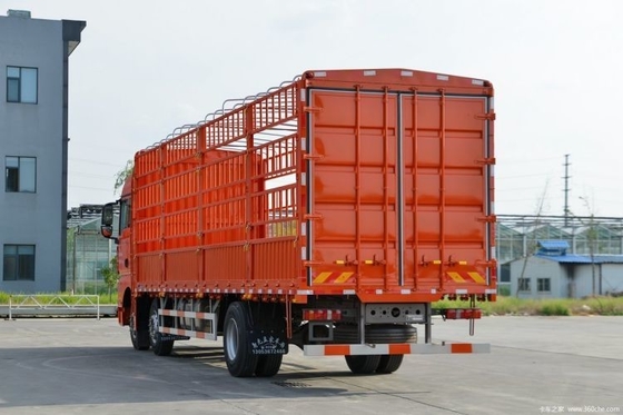 Second-Hand Sinotruk SITRAK G7 330hp 6X2 8.6m Grid-Type Truck Fence Truck