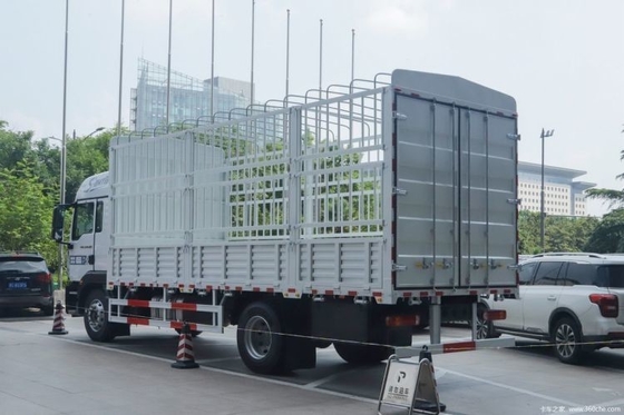 270 HP SINOTRUCK SITRAK G5S Luxury 4X2 6.8m AMT Automatic Transmission Warehouse Truck
