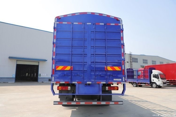 Dongfeng Liuqi Chenglong H5 290HP 4X2 6.8m Medium Truck for Single Row Seat Customers