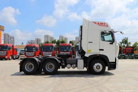 Automatic Window HOWO T7H Heavy Truck 540 HP 6X4 Tractor Truck for High Capacity at a