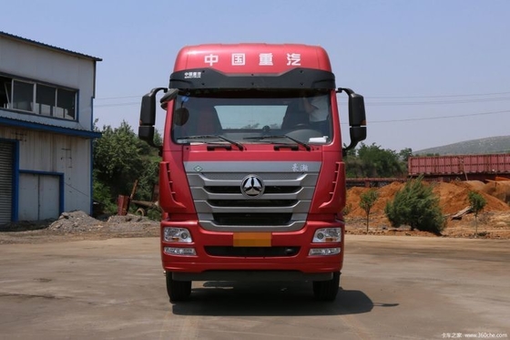 SinotruK HOWO CHG LNG Traction Truck with 336-430HP and Max Speed of 102km/h Suitable
