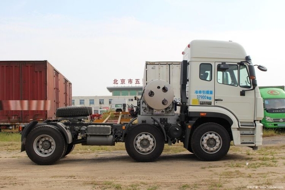 Touch Screen 380hp HOWO Hohan J7B Heavy Truck 6X4 Tractor Head Truck with Engine